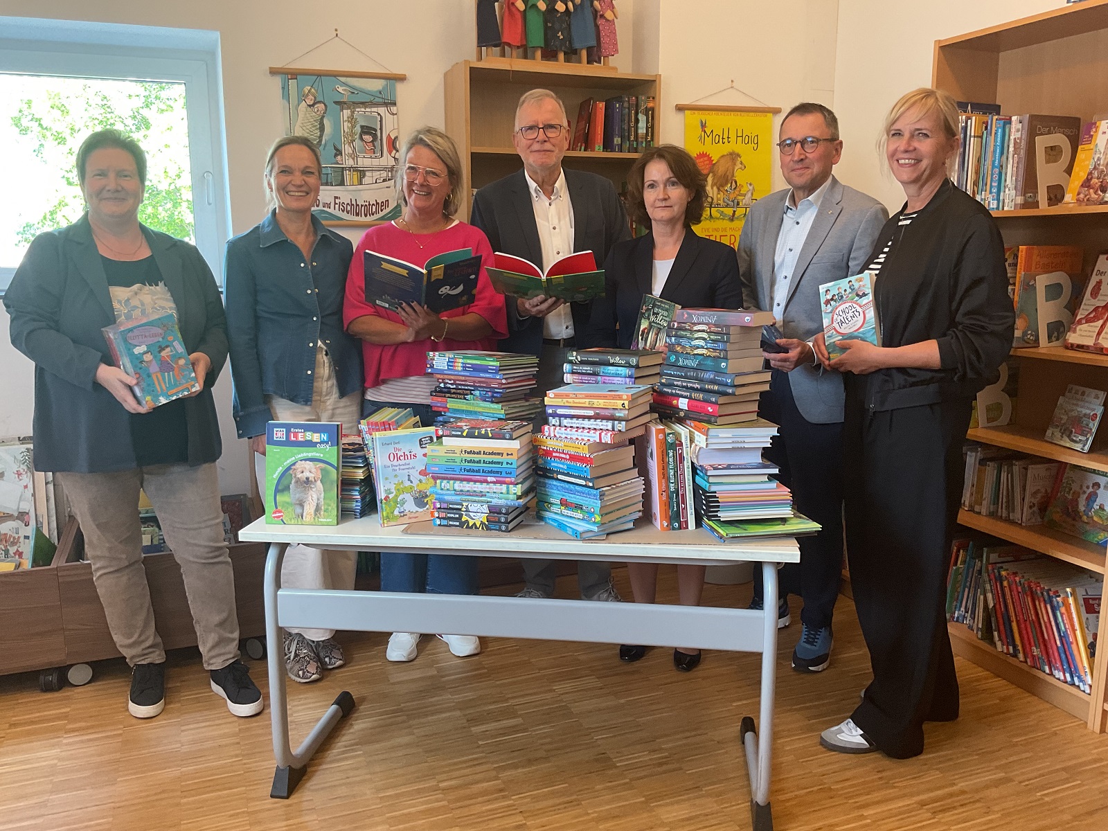 Vielen Dank für neue Bücher und einiges mehr