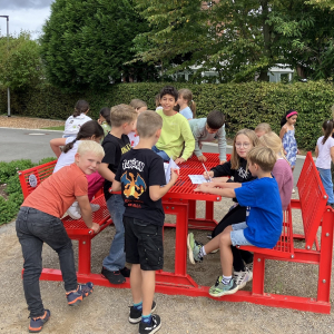 Kennenlernen der neuen Schule und der Schulwege